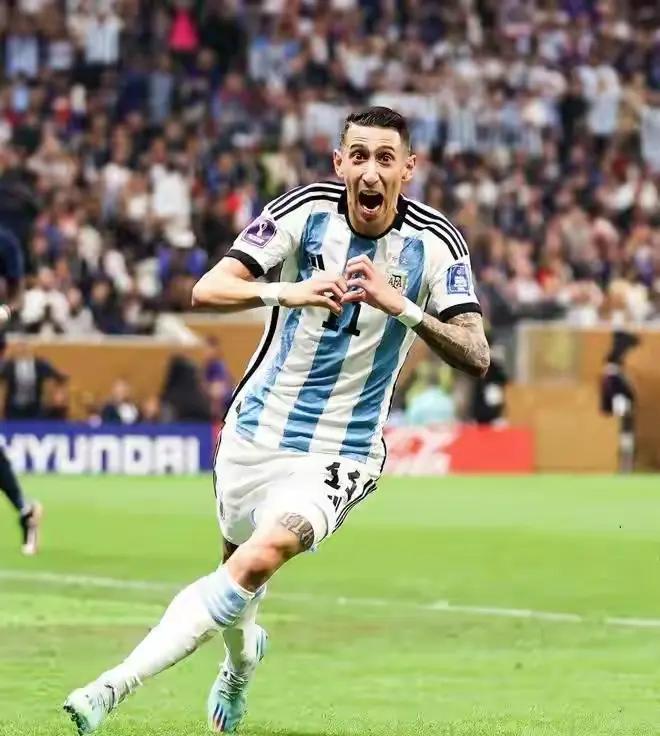 委内瑞拉前锋梅开二度,仍未能帮助球队晋级的简单介绍 委内瑞拉前锋梅开二度,仍未能帮助球队晋级的简单介绍