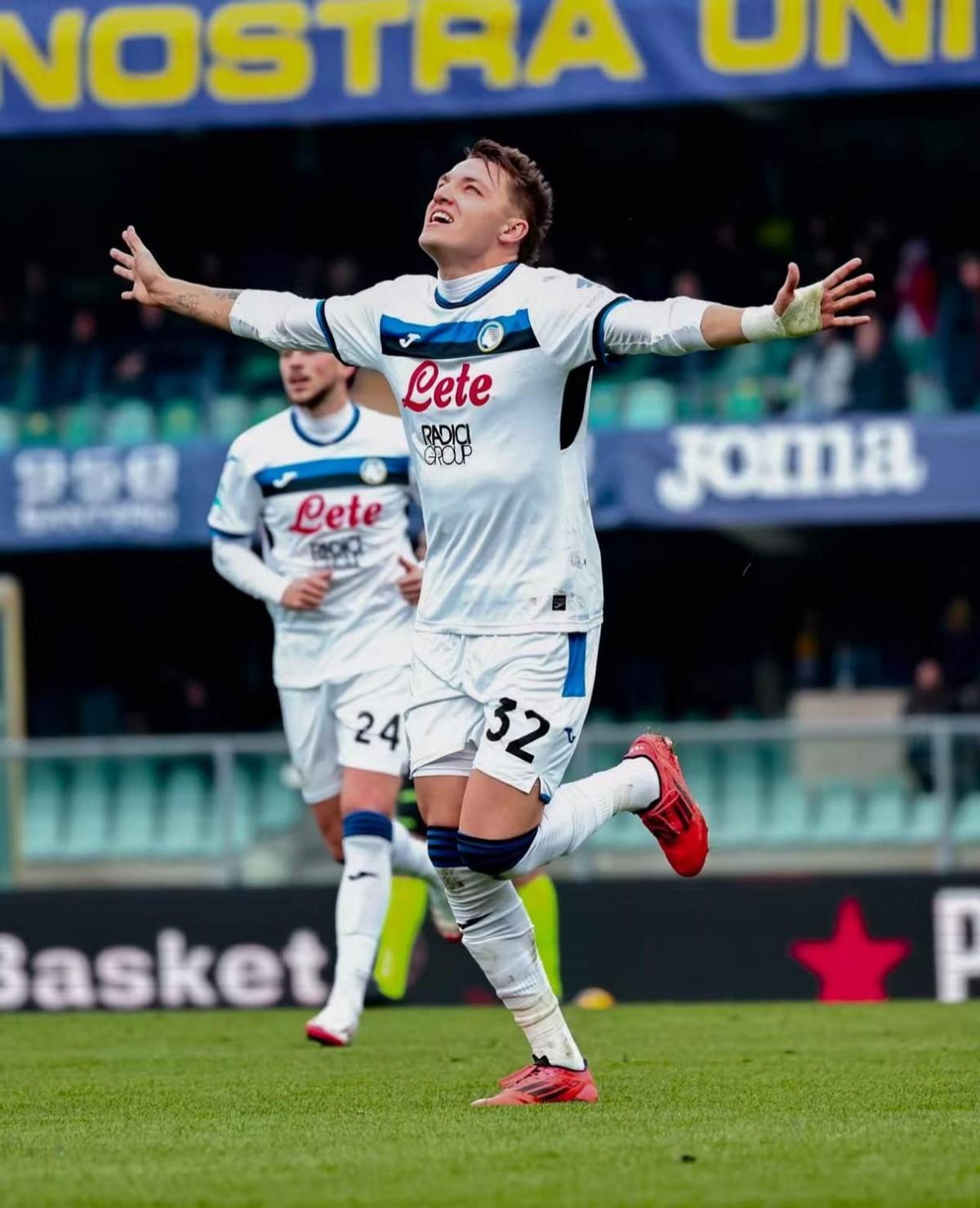 开云体育中国-包含那不勒斯战平佛罗伦萨，争分夺位的词条