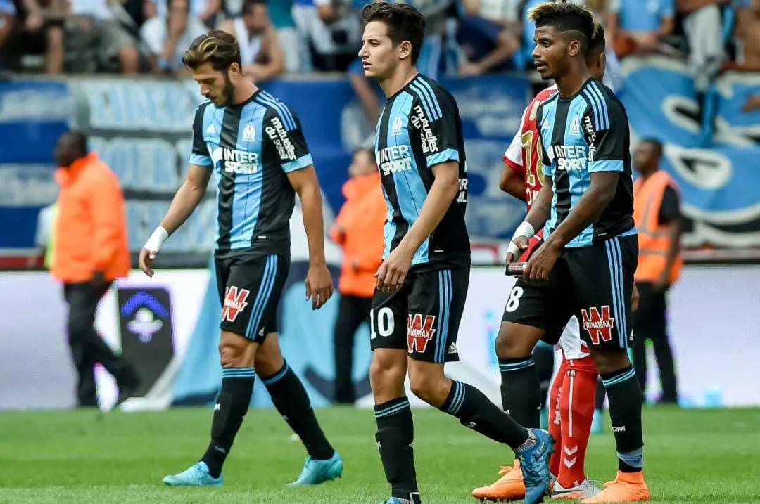 圣埃蒂安球员因非法比赛被处罚的简单介绍