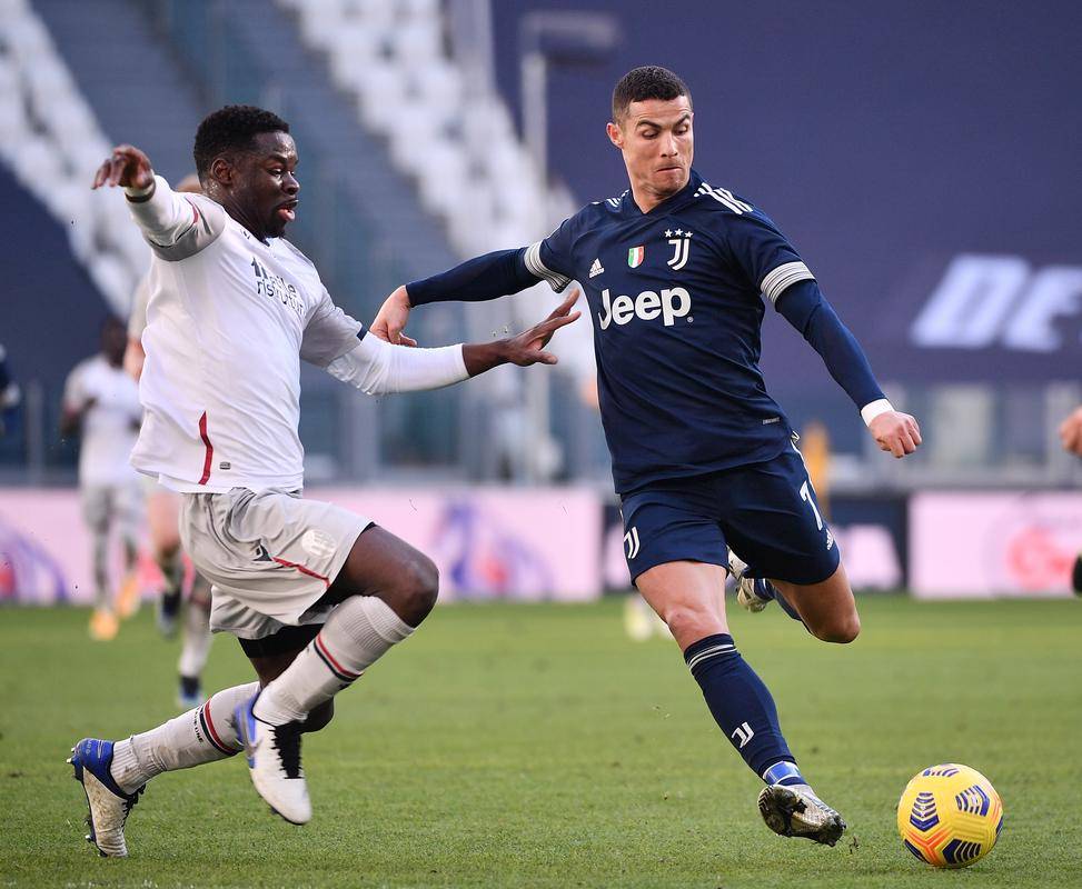 开云体育官网-尤文图斯球员团结争胜，力争夺冠的简单介绍