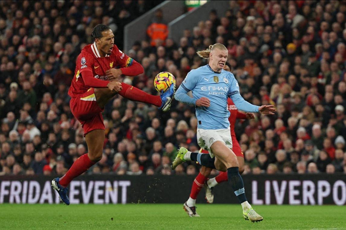 关于曼城前锋频频射门,球队欲扩大胜场的信息 关于曼城前锋频频射门,球队欲扩大胜场的信息