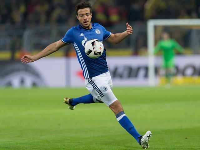 沙尔克主场失利，困境不断加深