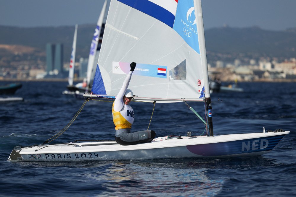 开云体育-包含西班牙帆船运动员突破自我，赢得金牌的词条