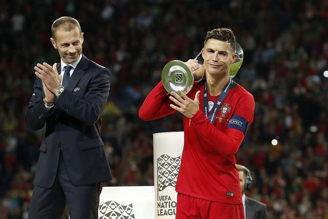 欧国联冠军赛举行，百年对决再现