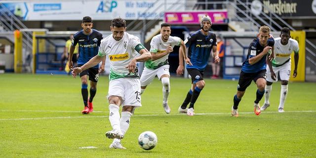 开云下载-包含帕德博恩客场逆转，排名逐渐攀升的词条