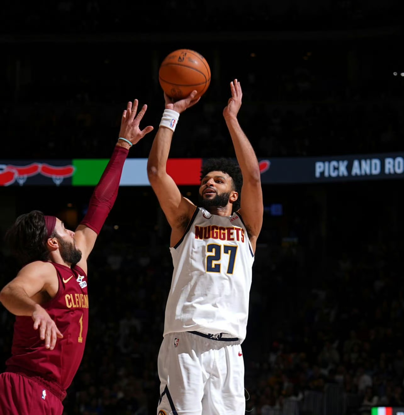 开云体育平台APP-包含爵士力克活塞，米切尔砍下25分的词条