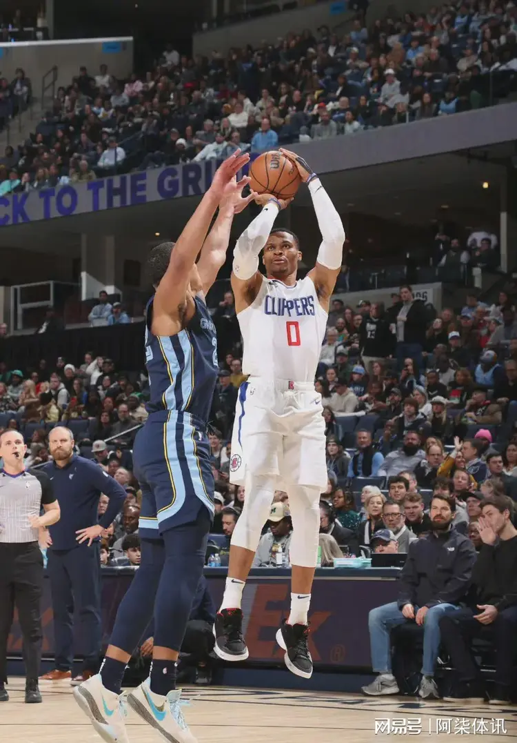 包含NBA战术调整奏效,成功扭转局势的词条 包含NBA战术调整奏效,成功扭转局势的词条