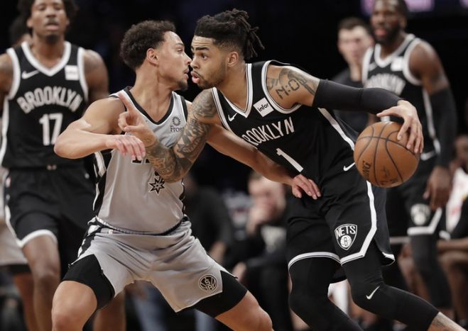 开云体育中国-鹈鹕险胜马刺，易建联点燃赛场