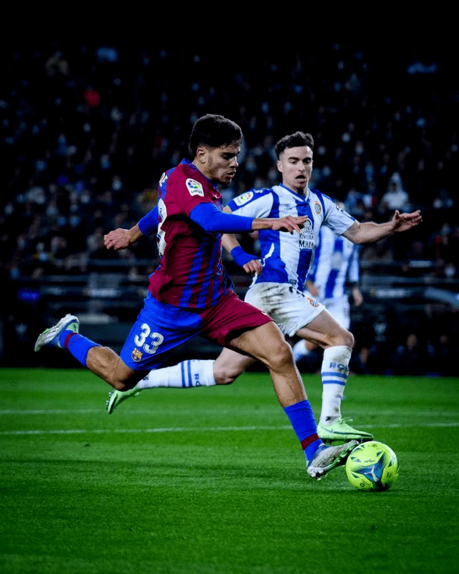 巴萨碾压西班牙，金玟哉在美加墨世界杯接管比赛