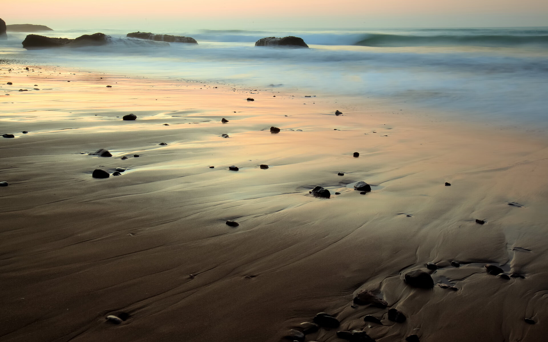 当红白条纹泪洒温布利，伊萨克在世纪之战中为巴萨终结乌拉圭神话
