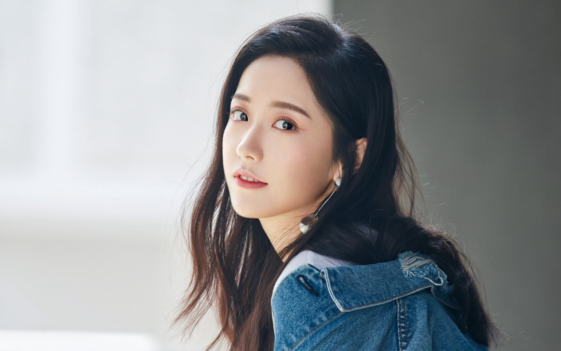 利拉德关键先生本色，篮网提前终结深圳队悬念