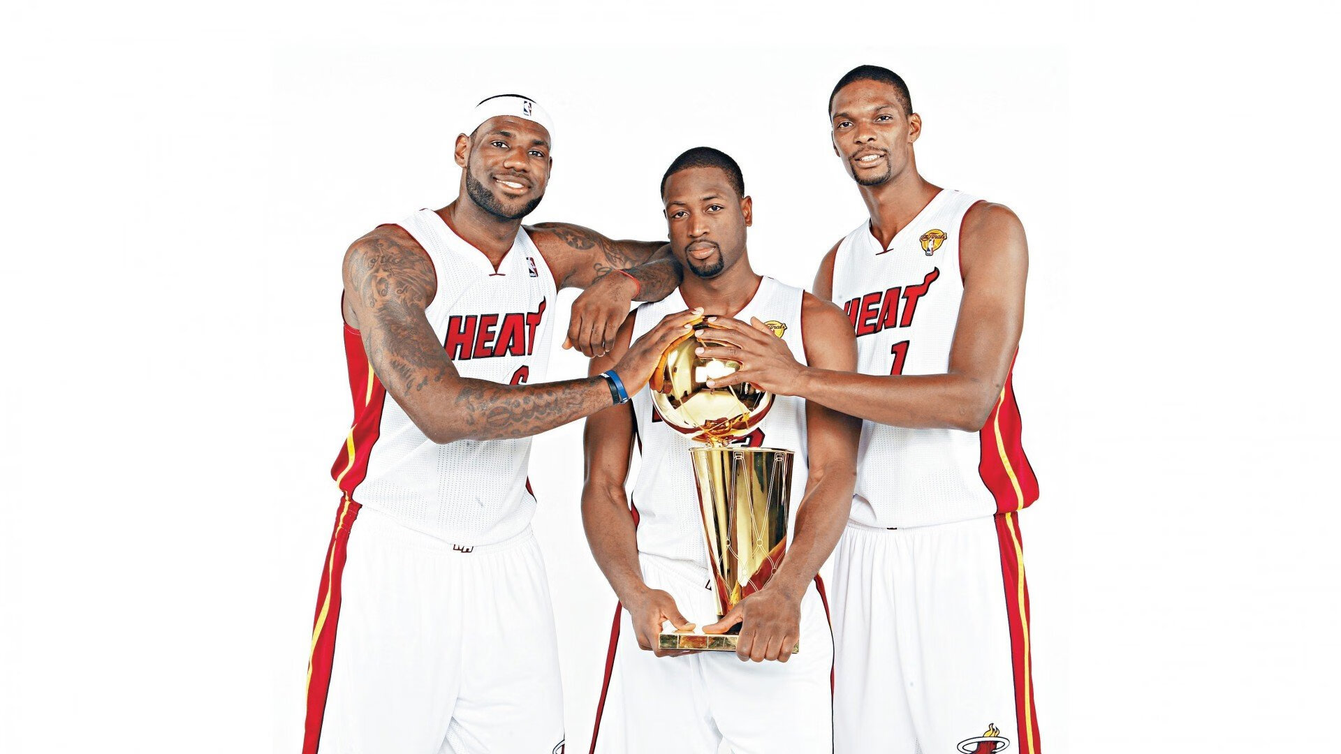 重压的两面,摩洛哥窒息苏格兰,卢卡库的绝地反击