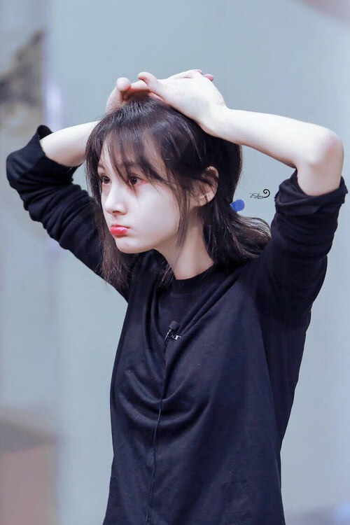 铁塔之盾，德里赫特一夫当关，法国险中求胜打穿几内亚